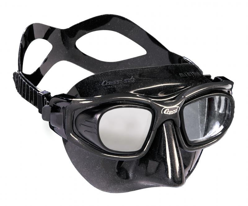 Cressi Minima apnea freediving mask in black with low-volume frame and hypoallergenic silicone skirt